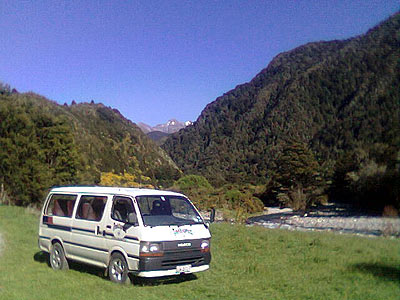 Wangapeka Track Bus Service